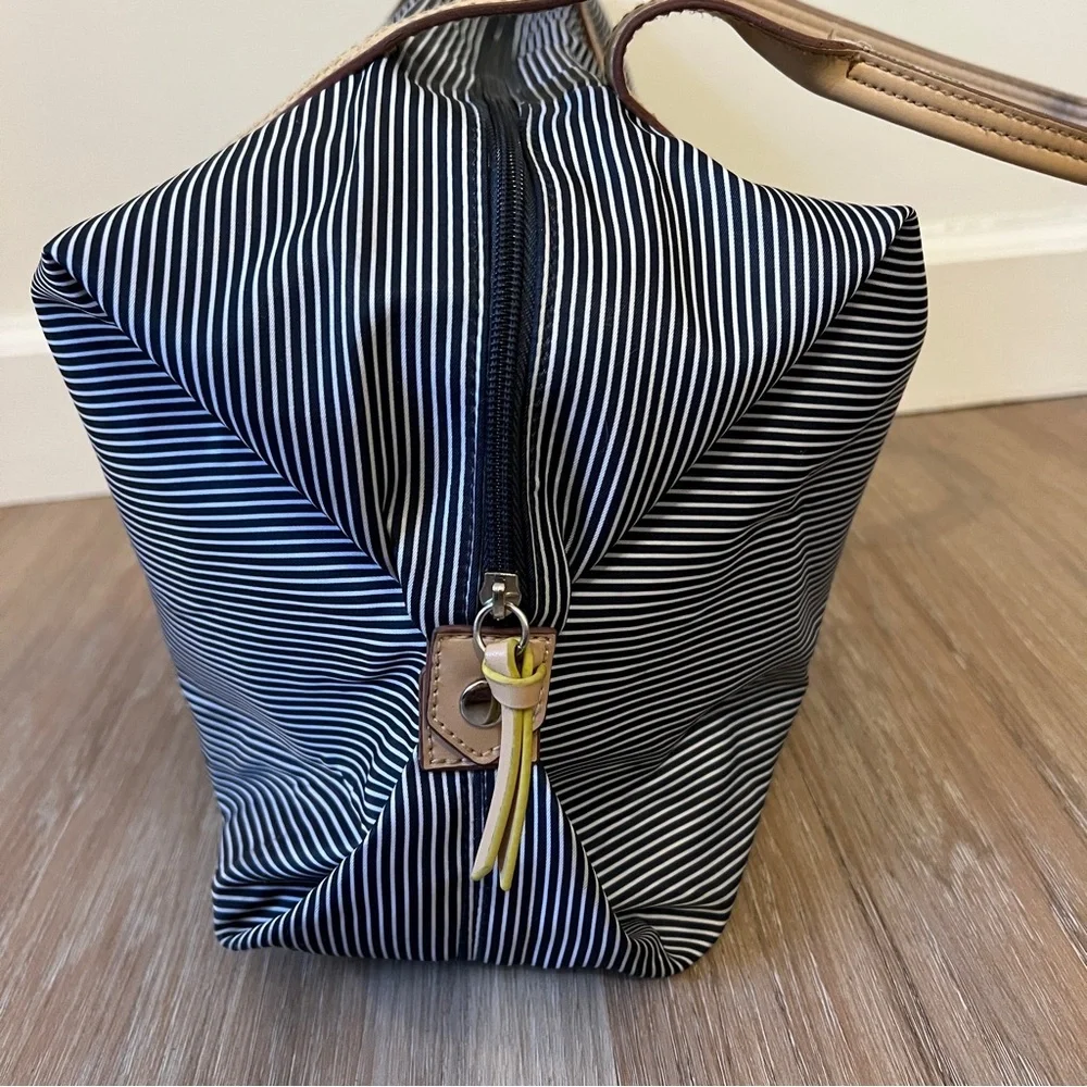 STELLA & DOT "How Does She Do It" Purse/ Tote Blue & White Stripe Adjustable - Picture 5 of 13